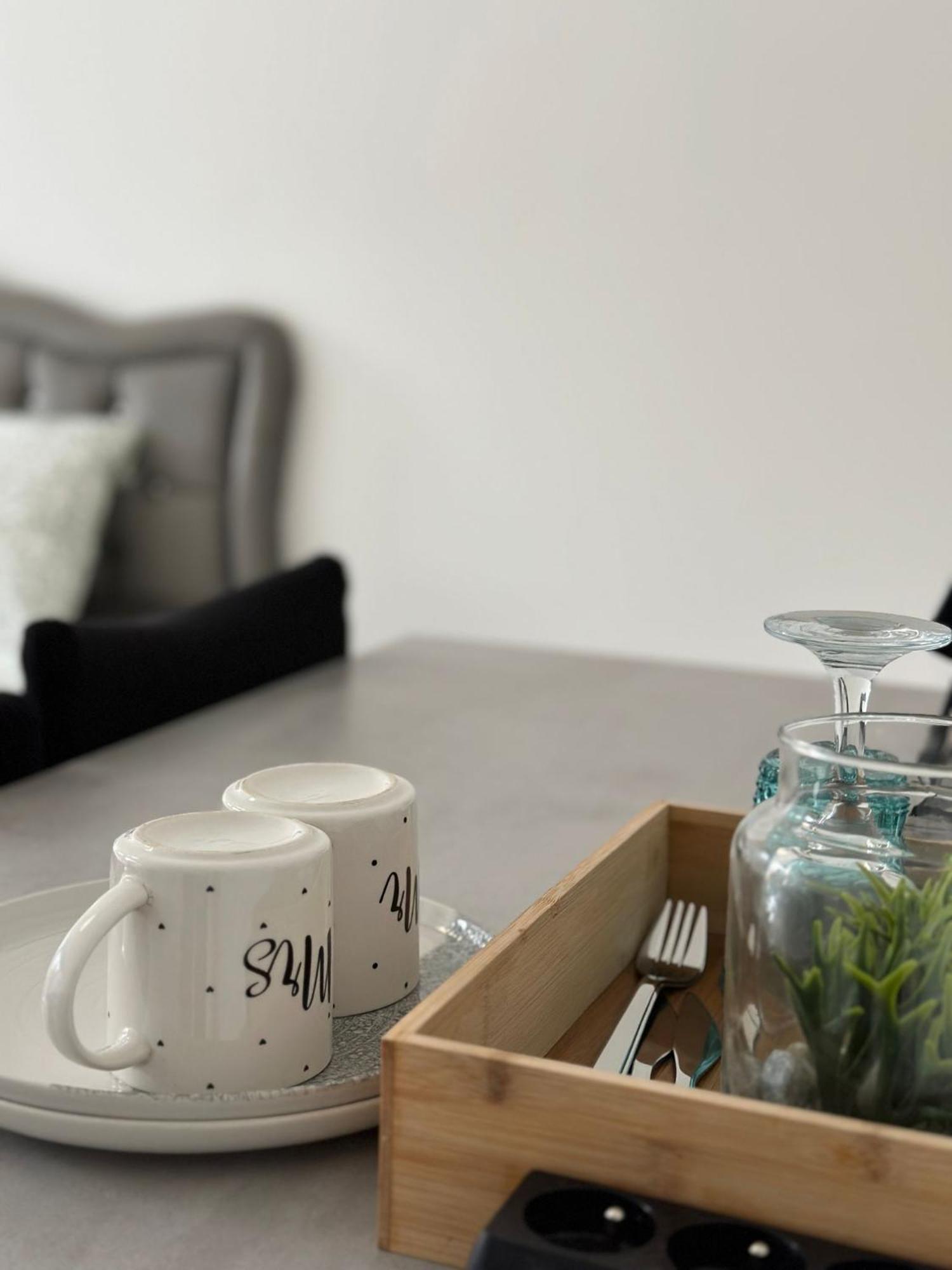 Sri-Indo Bobigny Paris Apartment Ngoại thất bức ảnh