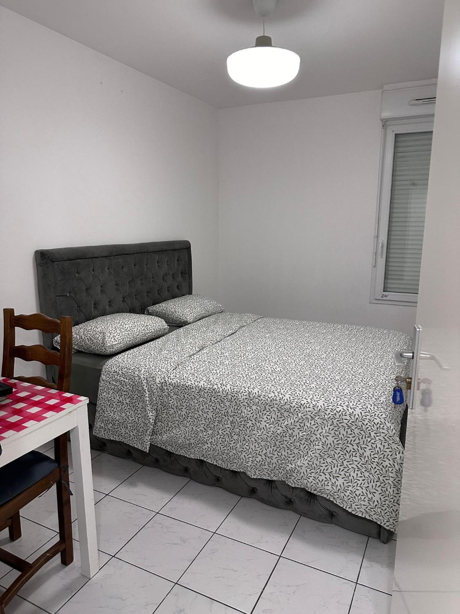 Sri-Indo Bobigny Paris Apartment Ngoại thất bức ảnh